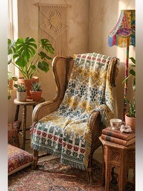 Crown Crafts Floral Patterned Throw Blanket Sunflowers Garden Home